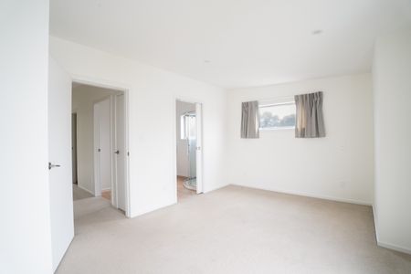 13/32 Dr Taylor Terrace, Johnsonville - Photo 3