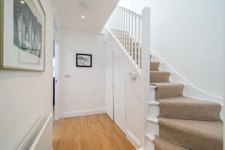 35 Archdale House - Photo 5