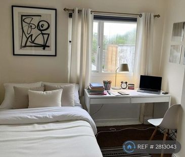 1 bedroom in a house share to rent - Photo 5