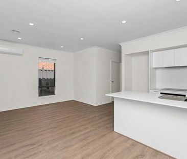 18 Columbus Road, Kalkallo, Vic 3064 - Photo 5