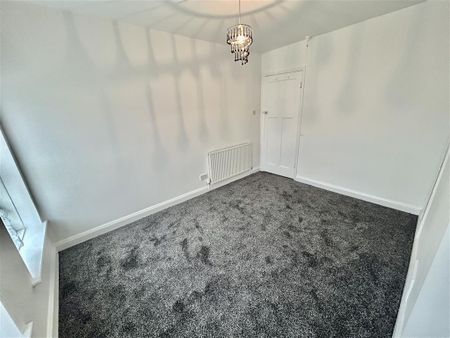 Collins Avenue, Sutton-In-Ashfield - Photo 2