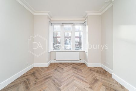 3 bedroom end of terrace house to rent - Photo 3