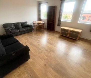 2 bedroom flat to rent - Photo 4
