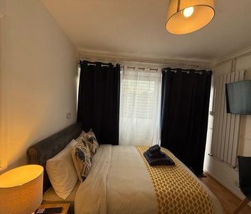 Studio Flat, Arabella Drive, SW15 - Photo 5