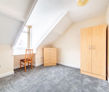 4 bed maisonette to rent in Simonside Terrace, Newcastle Upon Tyne,... - Photo 1
