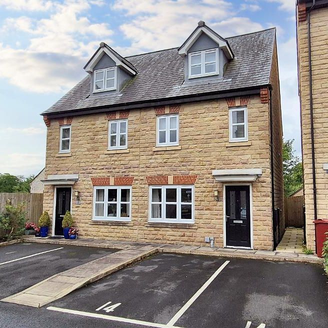 3 bedroom semi-detached house to rent - Photo 1