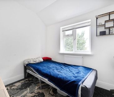 3 bedroom terraced house to rent - Photo 6