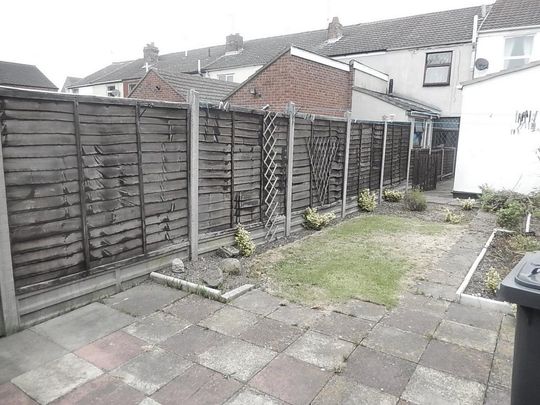 2 bedroom terraced house to rent - Photo 1