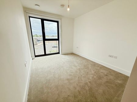 Burnt Mill, Harlow - Photo 3