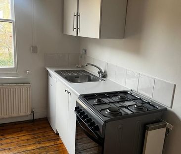 Studio Flat, Victoria Terrace, N4 - Photo 6