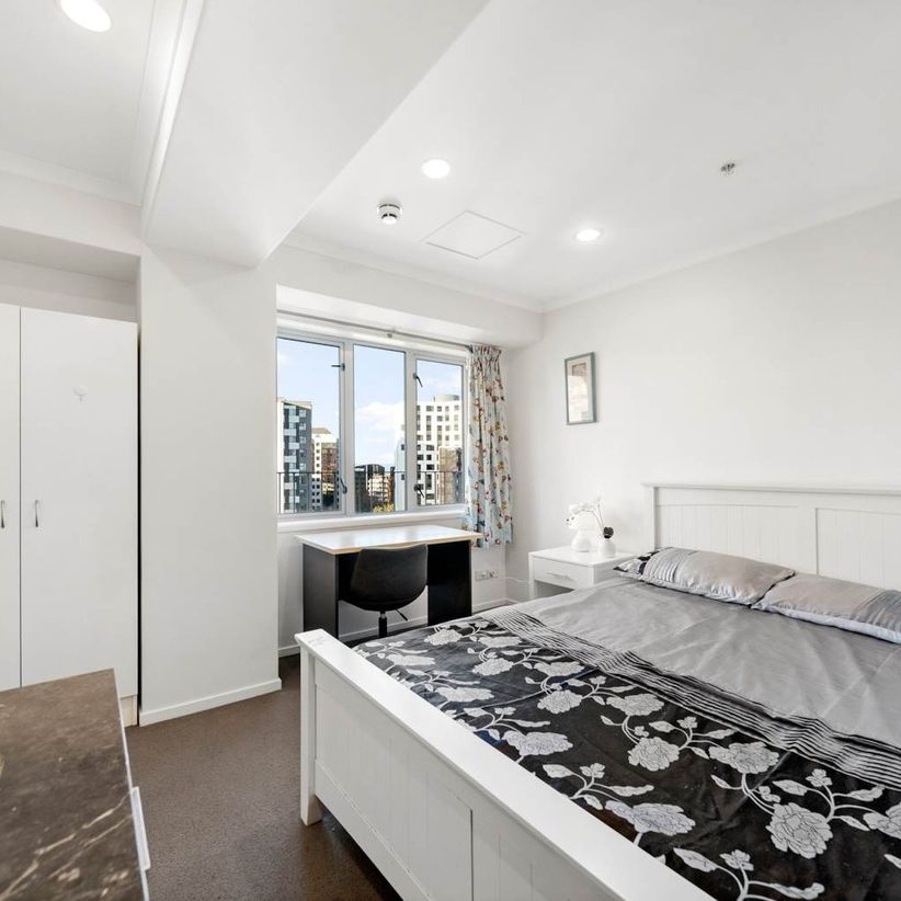 Studio apartment with a great view - Photo 1