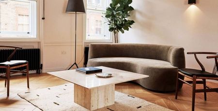 Weymouth Mews, Marylebone, London, W1G - Photo 2