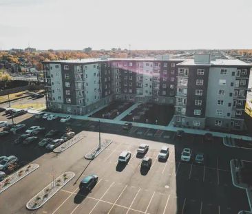 Beautiful 1 bed/1 bath for rent IMMEDIATELY! | 850 Wyandotte Street... - Photo 1