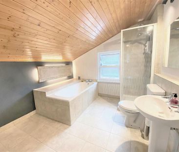 1 bedroom in a flat share to rent - Photo 6