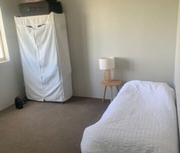 Ellenbrook - Photo 4