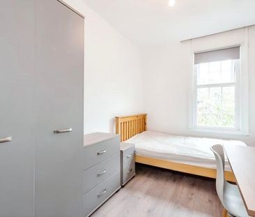 8 bedroom semi-detached house to rent - Photo 6