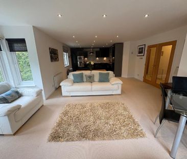 2 bedroom flat to rent - Photo 2