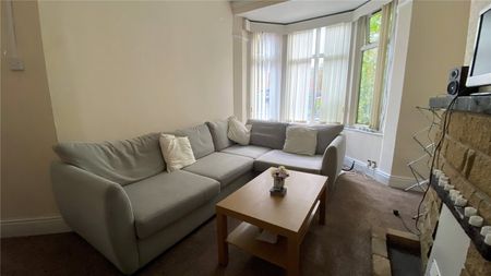 High Street, Bangor, LL57 - Photo 2