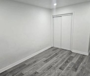 499 Wilson Road N #Main Floor - Photo 3