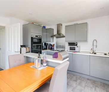 2 bedroom apartment to rent - Photo 6