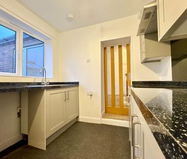 2 bedroom House To Let - Photo 1