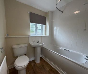 2 bedroom terraced house to rent - Photo 1