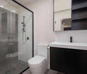 2 Bedroom, 2 Bathroom Apartment - Photo 6