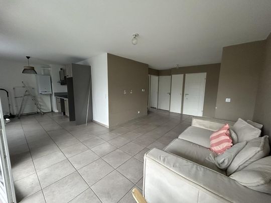 Location Appartement 3 pièces 62m² BONNEVILLE 74130 - Photo 1