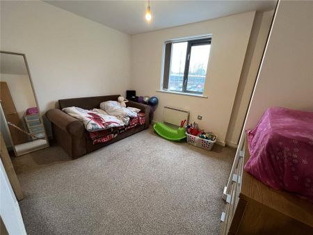 2 bedroom apartment to rent - Photo 4