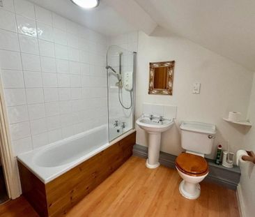 Winsford, Darnhall - Photo 3