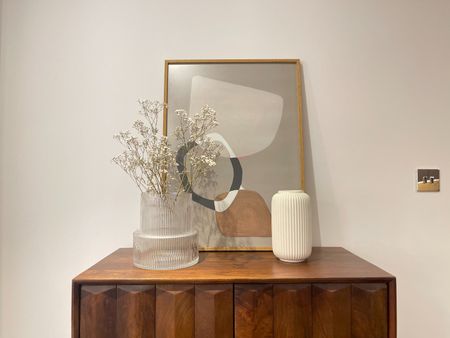 2 Bed Flat, Lancaster Way, SW11 - Photo 2