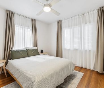 Fully renovated home in ideal location - Photo 3