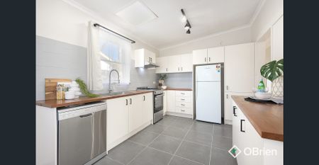 Spacious & Ideally Located - Photo 2