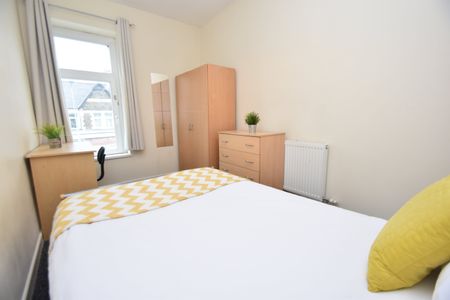 4 bed flat to rent in Woodville Road, Cathays, CF24 - Photo 4