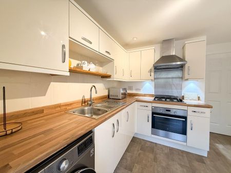 2 bedroom flat to rent - Photo 3