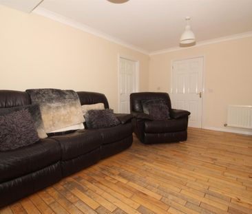 3 Bedroom House - Semi-Detached - Photo 6