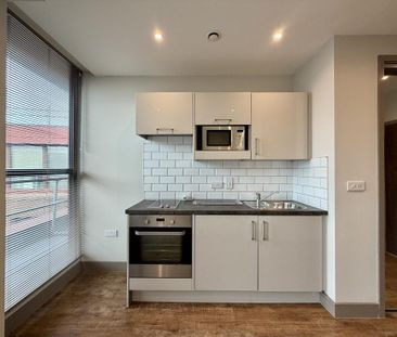 Studio to rent - Photo 6