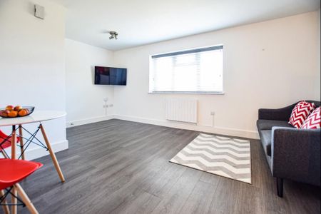 1 bedroom flat to rent - Photo 5