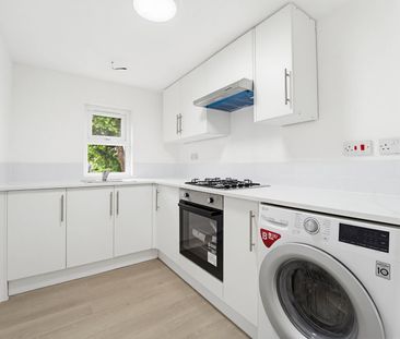 14 Gloucester Road, Acton, W3 8PD - Photo 3