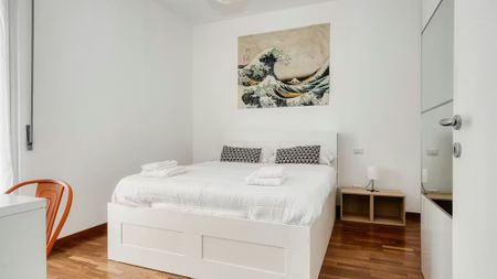 Via Dino Campana, Milan, Lombardy 20128 - Photo 5