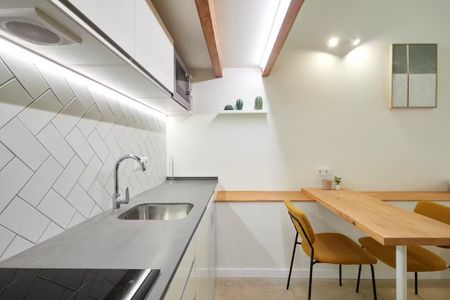 Carrer de Sant Antoni Abat, Barcelona, Catalonia 08001 - Foto 3