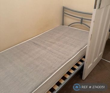 2 bedroom flat to rent - Photo 6