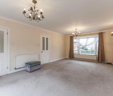 3 bedroom detached bungalow to rent - Photo 1