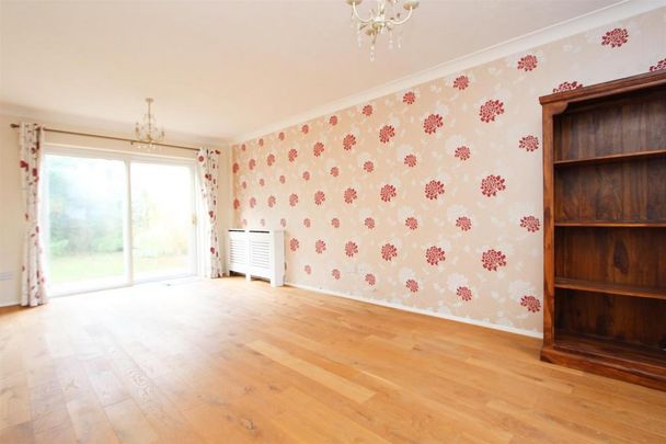 4 bedroom detached house to rent - Photo 1