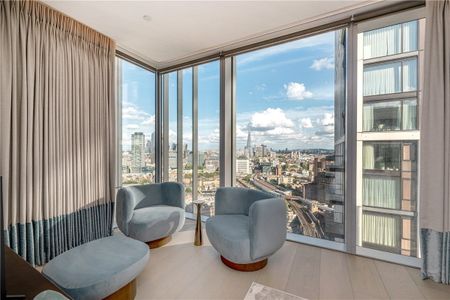 A spectacular five-bedroom penthouse apartment with private winter garden, occupying a prime position within Casson Square, an iconic riverside development in the heart of South Bank, moments from the London Eye and Waterloo Bridge. - Photo 3