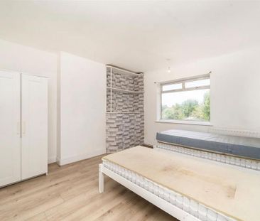 4 bedroom house to rent - Photo 3