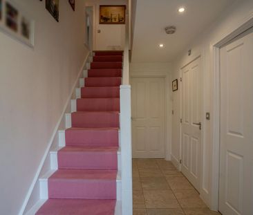 4 bedroom detached house to rent - Photo 2