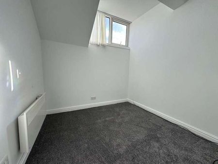 Lytham Road, Blackpool, FY4 - Photo 2