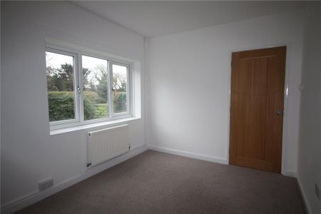 3 bedroom bungalow to rent - Photo 2