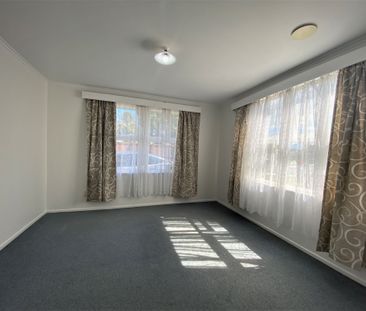 Two bedrooms unit, water included in rent! - Photo 3